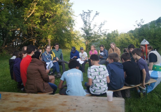 Singen am Lagerfeuer