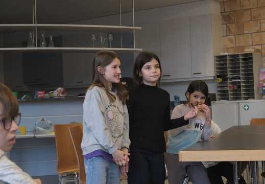 Kinder bei der Gottesdienst-Probe
