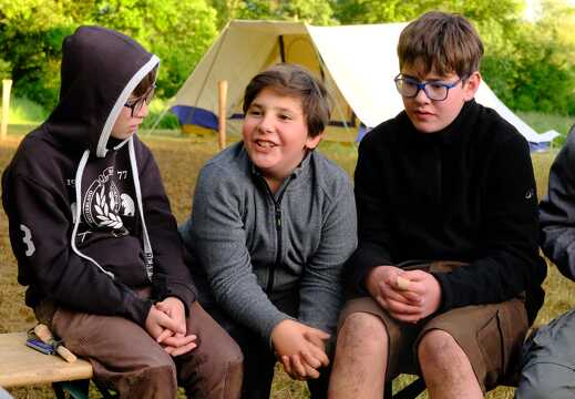 Kinder beim Singen