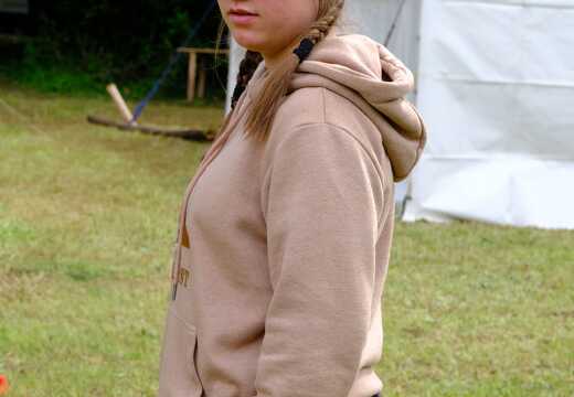 Fury schaut bei der Stafette zu
