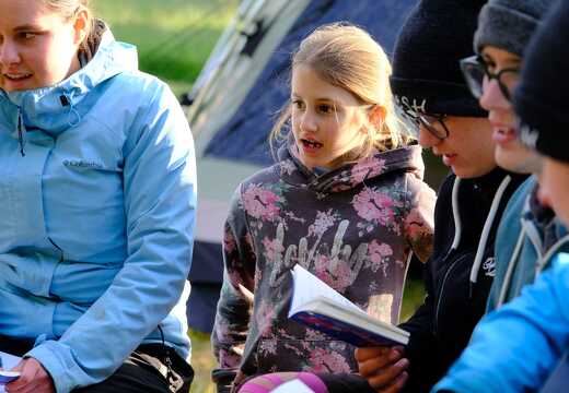 Kinder beim Singen