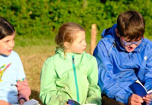 Kinder beim Singen
