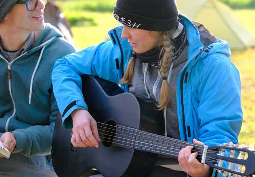Granella spielt Gitarre